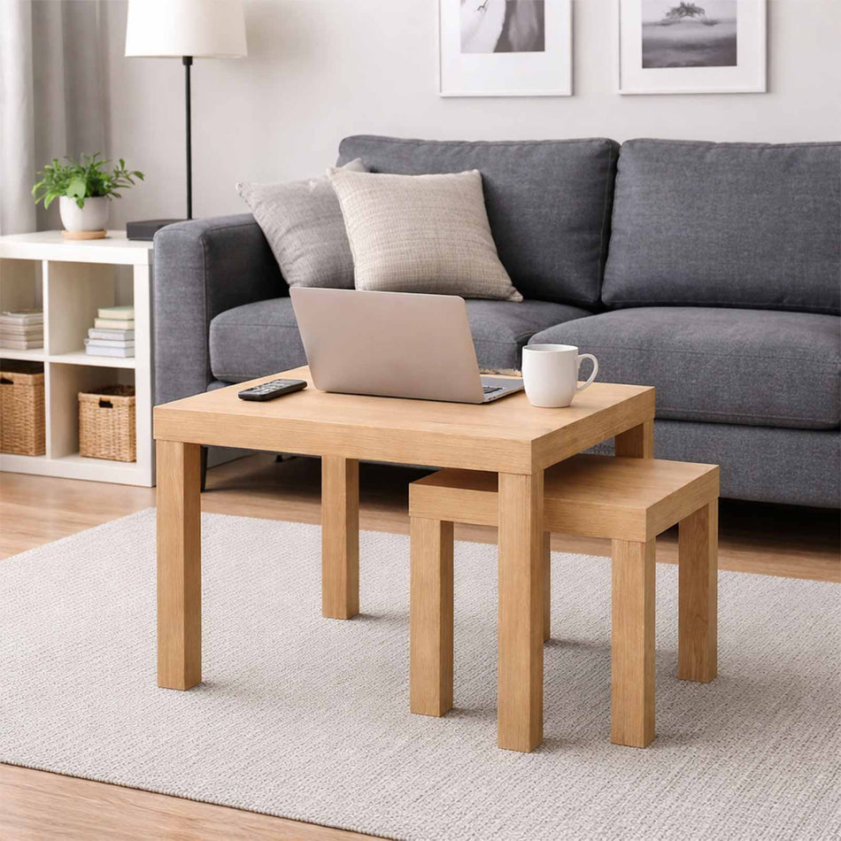 Square nesting tables set